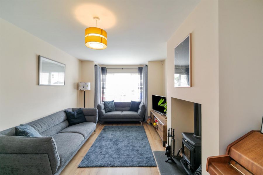 21 Weavers Way