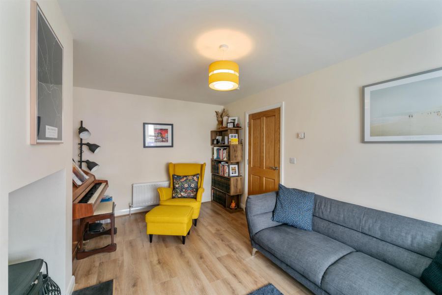 21 Weavers Way