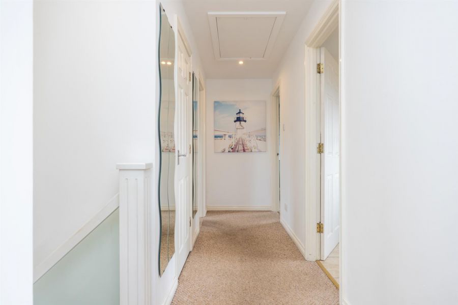 9 Edengrove Park