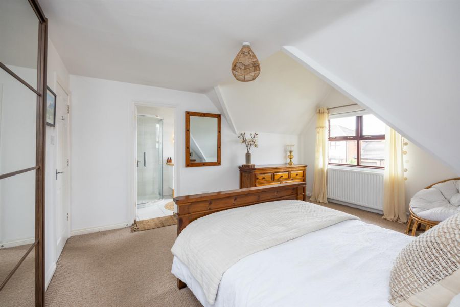 9 Edengrove Park
