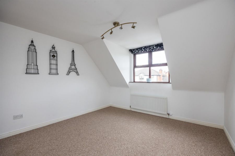 9 Edengrove Park
