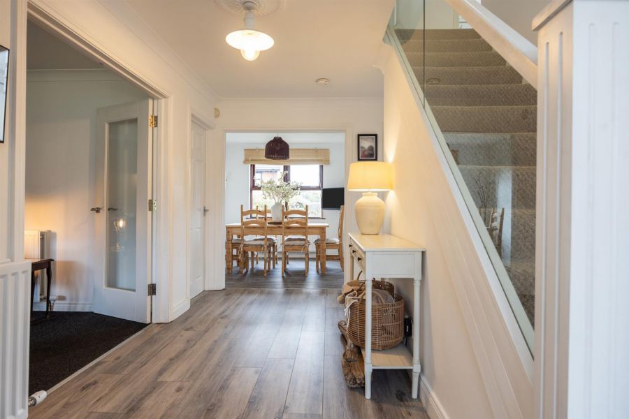 9 Edengrove Park