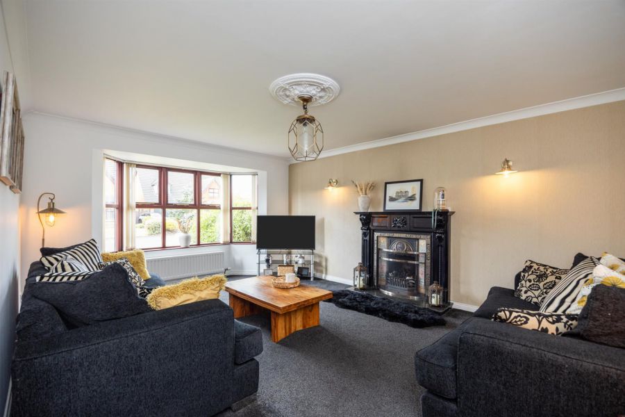 9 Edengrove Park
