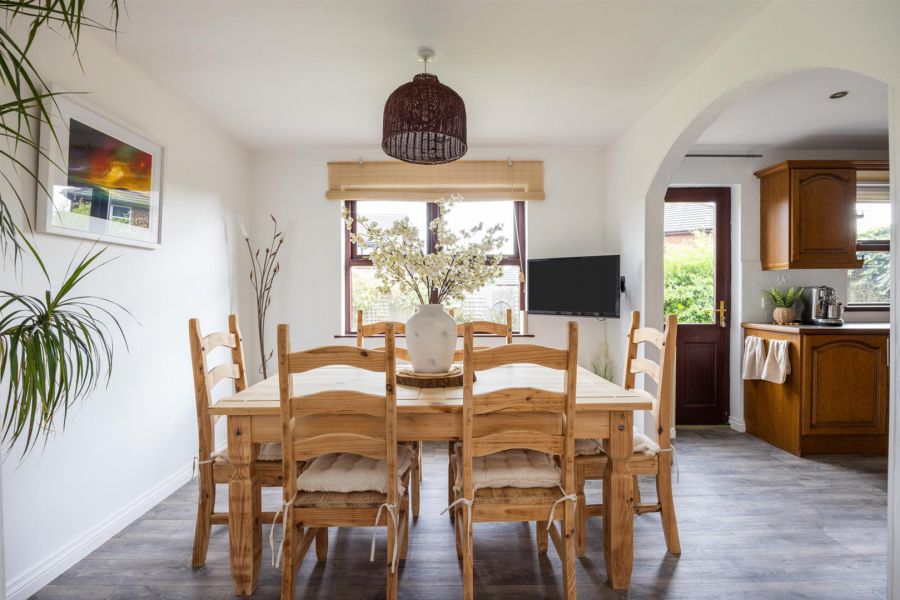 9 Edengrove Park