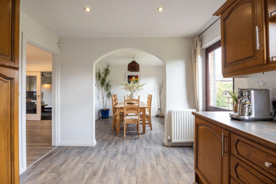 9 Edengrove Park