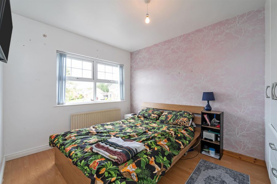120 Monree Hill