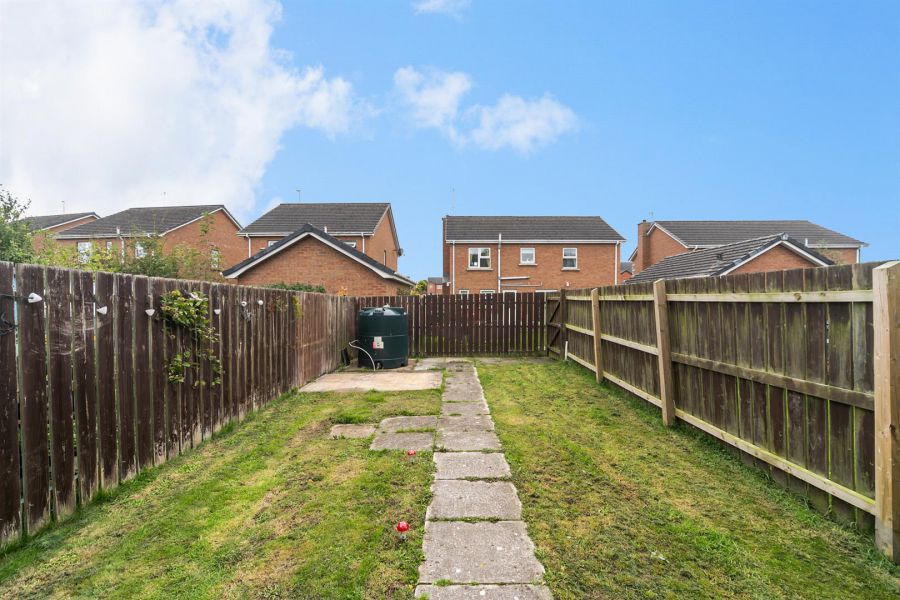 120 Monree Hill
