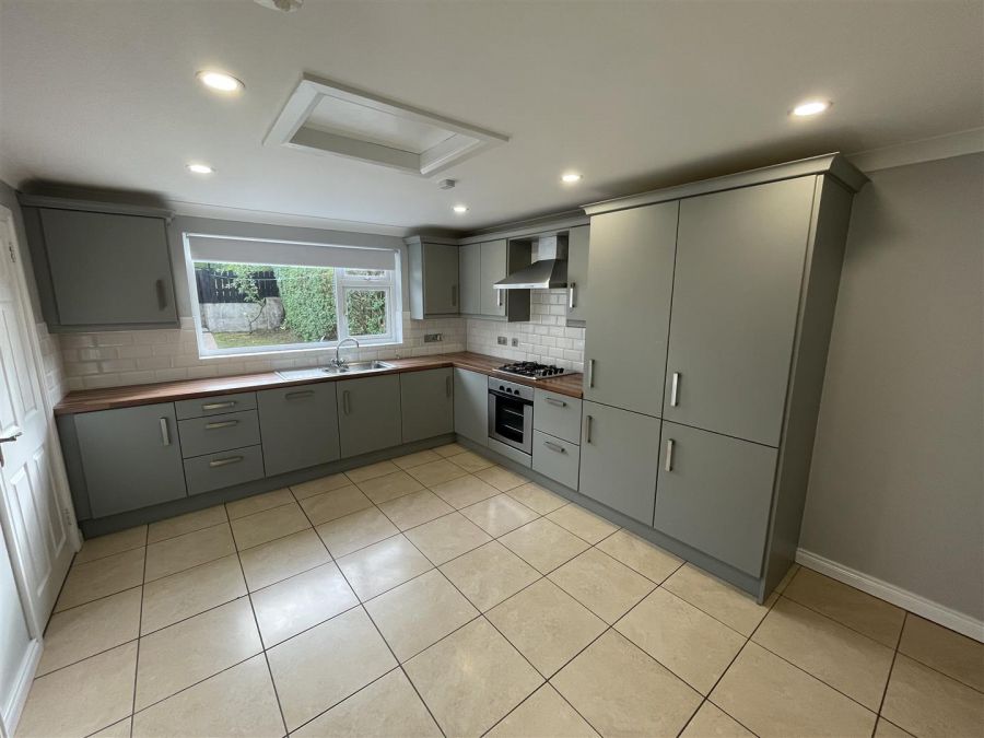 33 Rathfriland Road