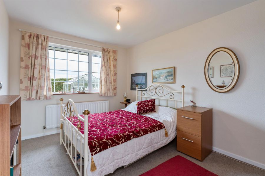 32 Glenariff Drive 32 Glenariff Drive