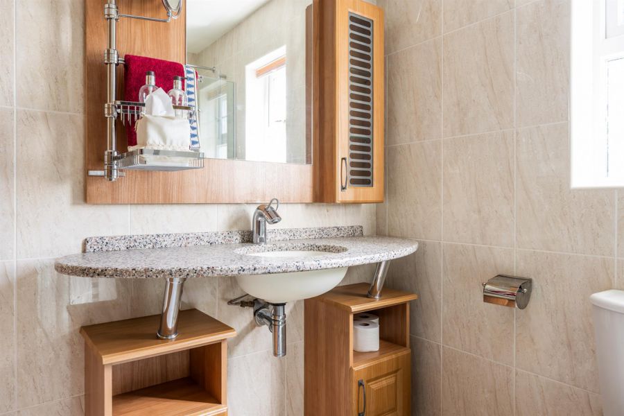 Tullyhubbert House, 80 Hillsborough Road, Tower Lane