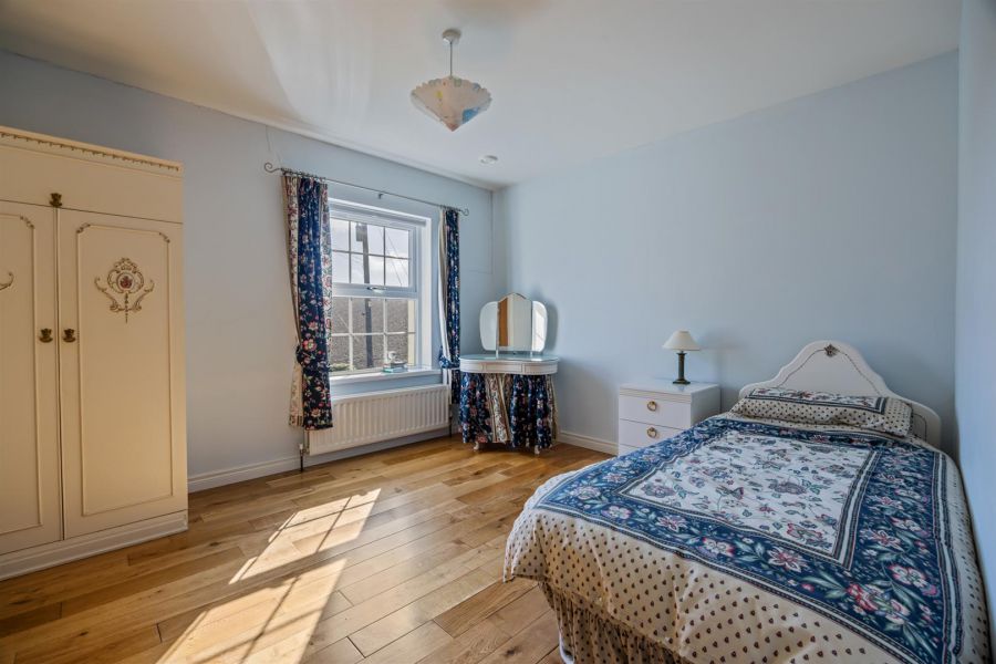 Tullyhubbert House, 80 Hillsborough Road, Tower Lane