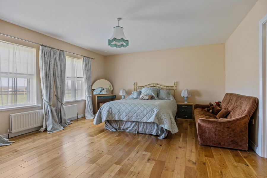 Tullyhubbert House, 80 Hillsborough Road, Tower Lane