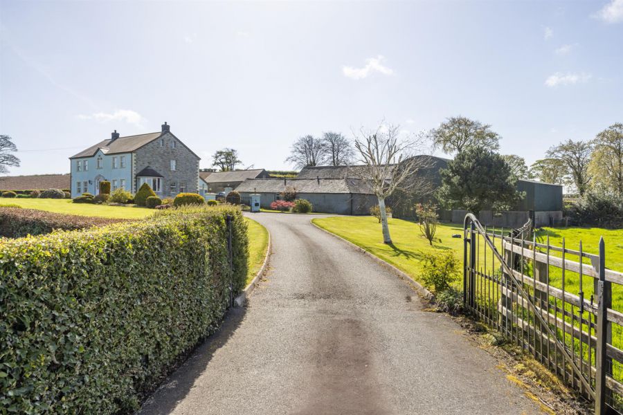 Tullyhubbert House, 80 Hillsborough Road, Tower Lane