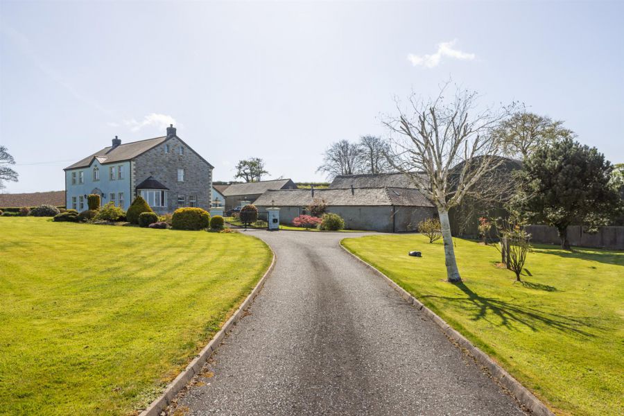 Tullyhubbert House, 80 Hillsborough Road, Tower Lane