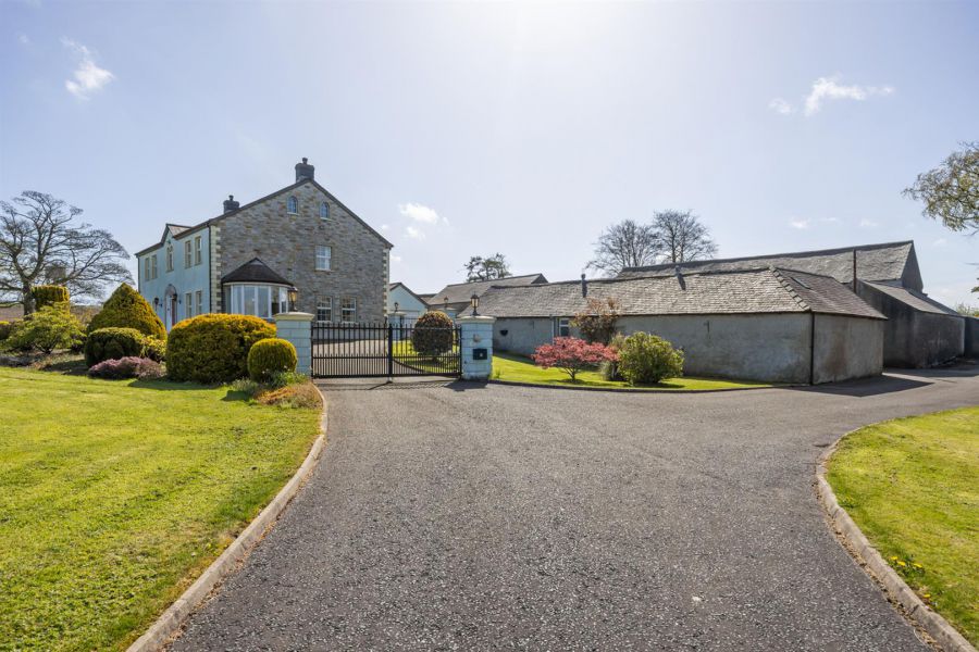 Tullyhubbert House, 80 Hillsborough Road, Tower Lane