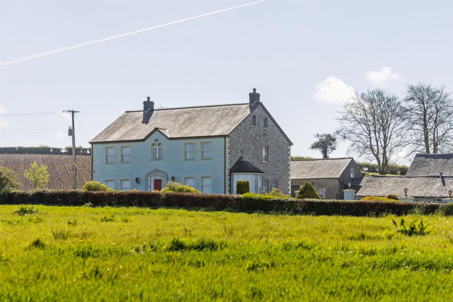 Tullyhubbert House, 80 Hillsborough Road, Tower Lane