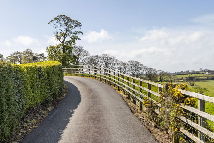 Tullyhubbert House, 80 Hillsborough Road, Tower Lane