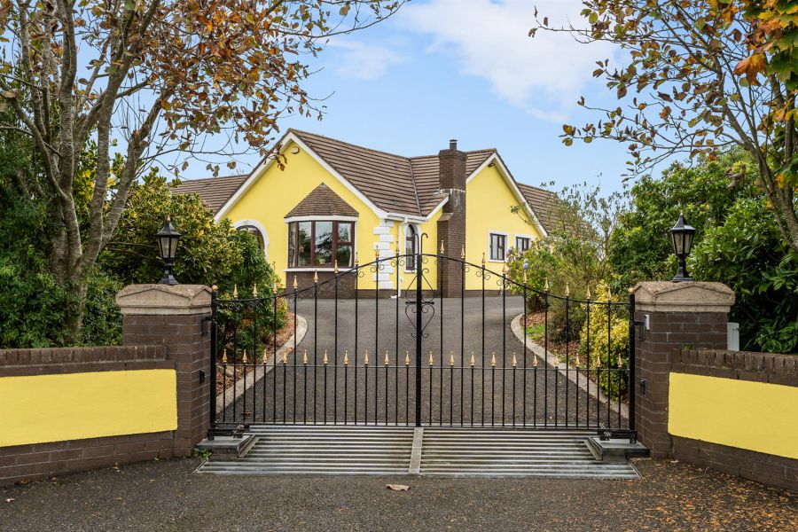38 Riverside Road