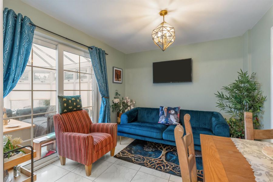 12 Whitecherry Lane