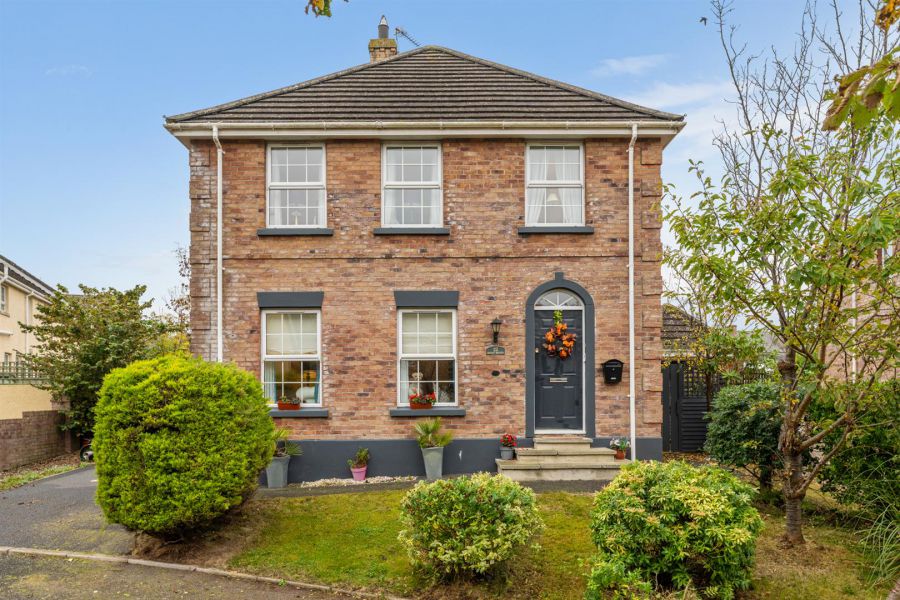 12 Whitecherry Lane