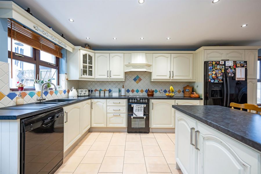 7 Hawthorn Hill