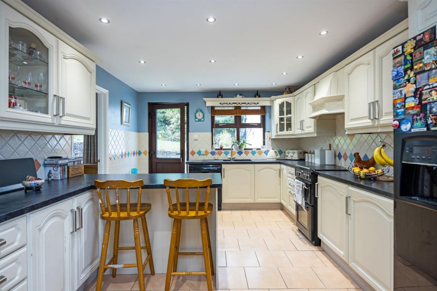 7 Hawthorn Hill