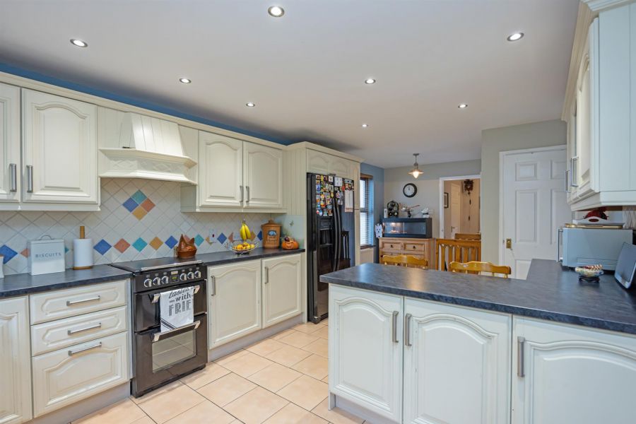 7 Hawthorn Hill