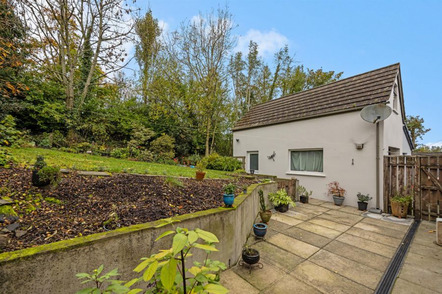 7 Hawthorn Hill