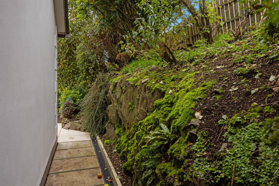 7 Hawthorn Hill