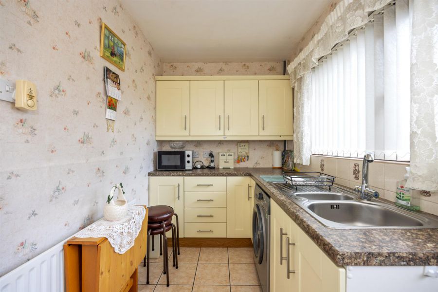 4 Hillside 4 Hillside