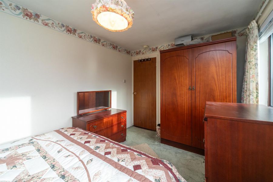 16 Church Hill Gardens