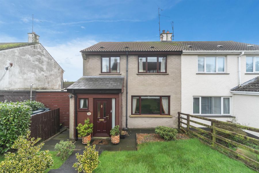 16 Church Hill Gardens