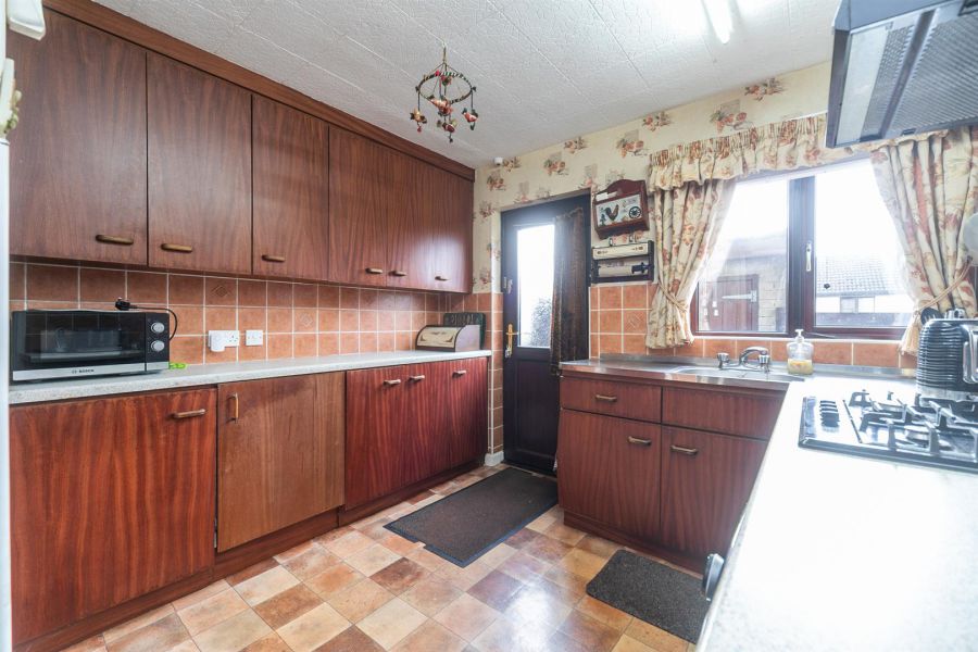 16 Church Hill Gardens