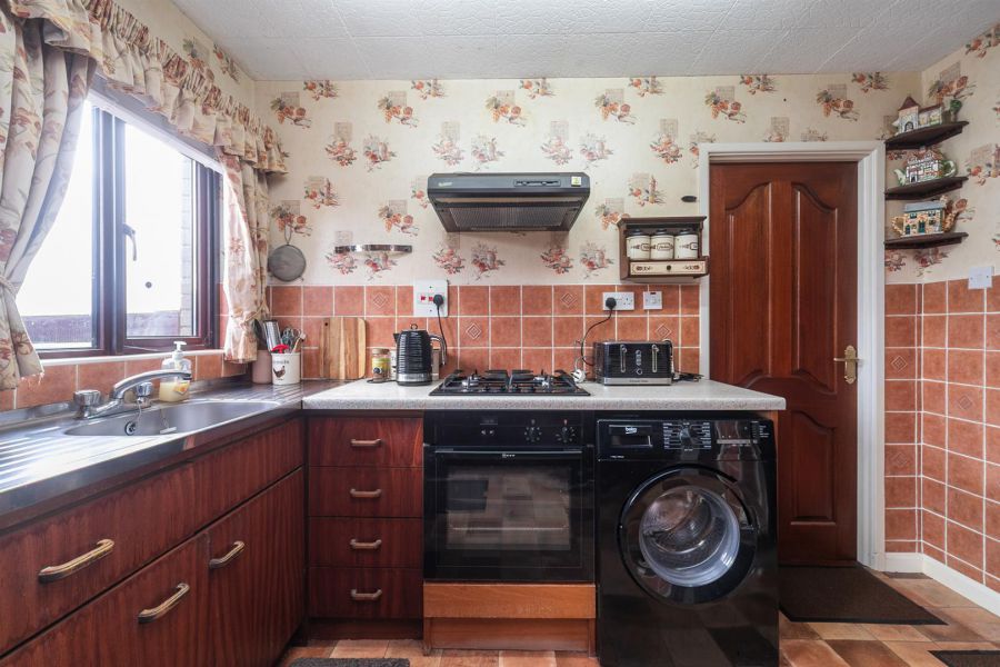 16 Church Hill Gardens