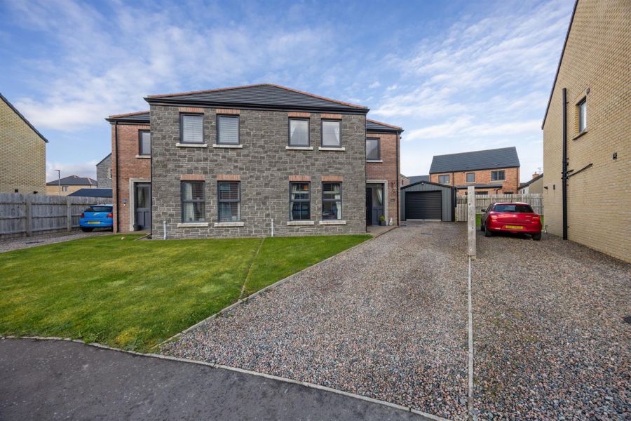 14 Edengrove Park North