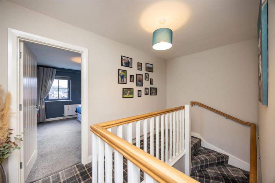 14 Edengrove Park North