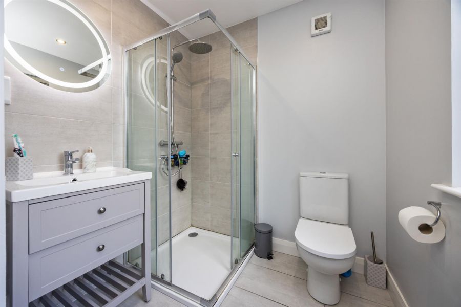 14 Edengrove Park North