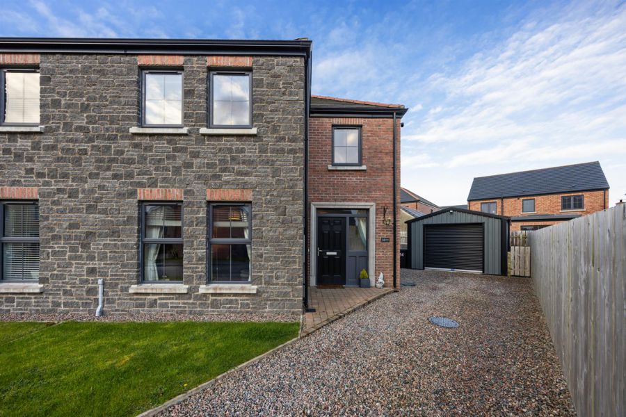 14 Edengrove Park North