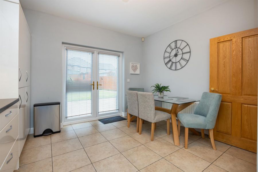 40 Lady Wallace Gardens