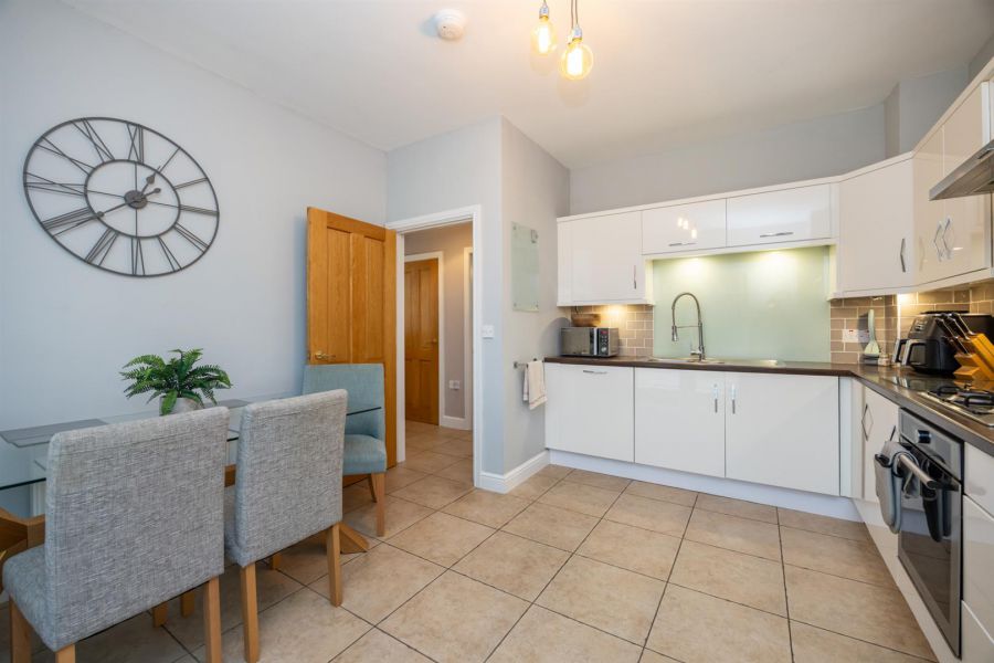 40 Lady Wallace Gardens