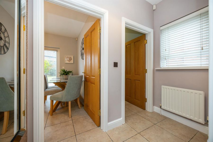 40 Lady Wallace Gardens