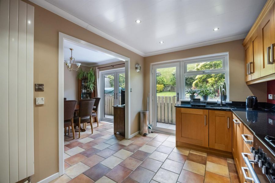 18 Forge Hill Court