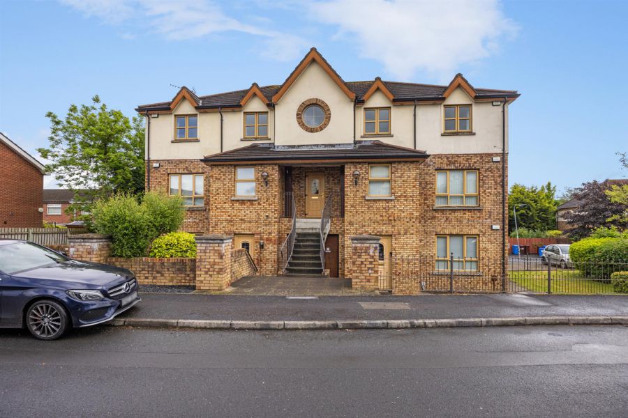 69 Woodrow Gardens