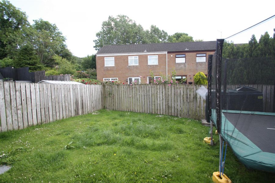 22 Magheraknock Park