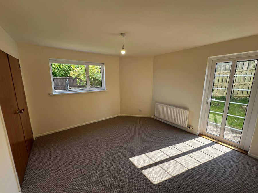 32 Hampton Rise