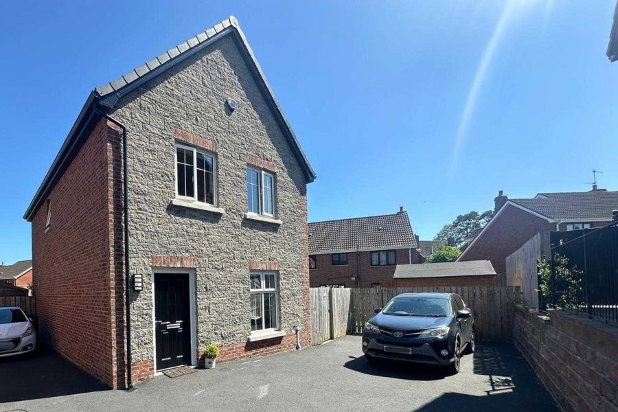 7 Otter Lodge