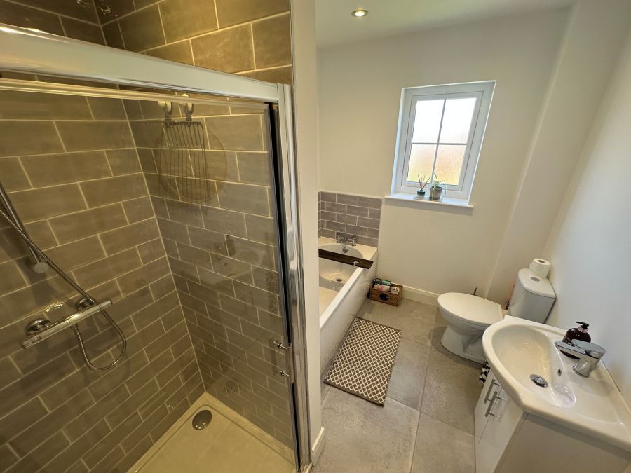 7 Otter Lodge