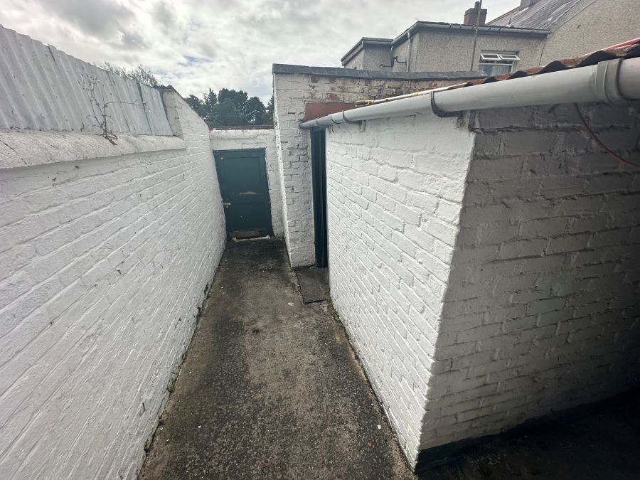 10 Holm Terrace