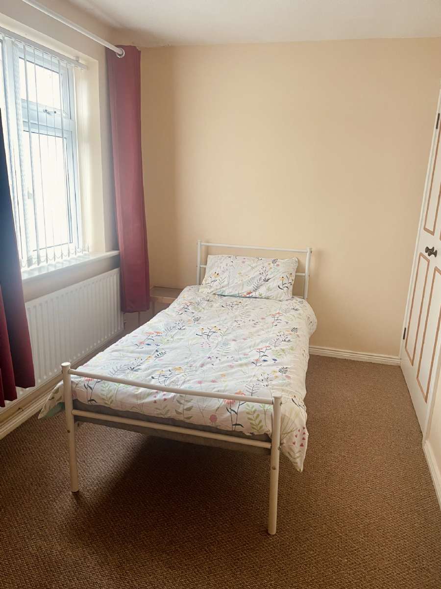 5 Drumhaw Park