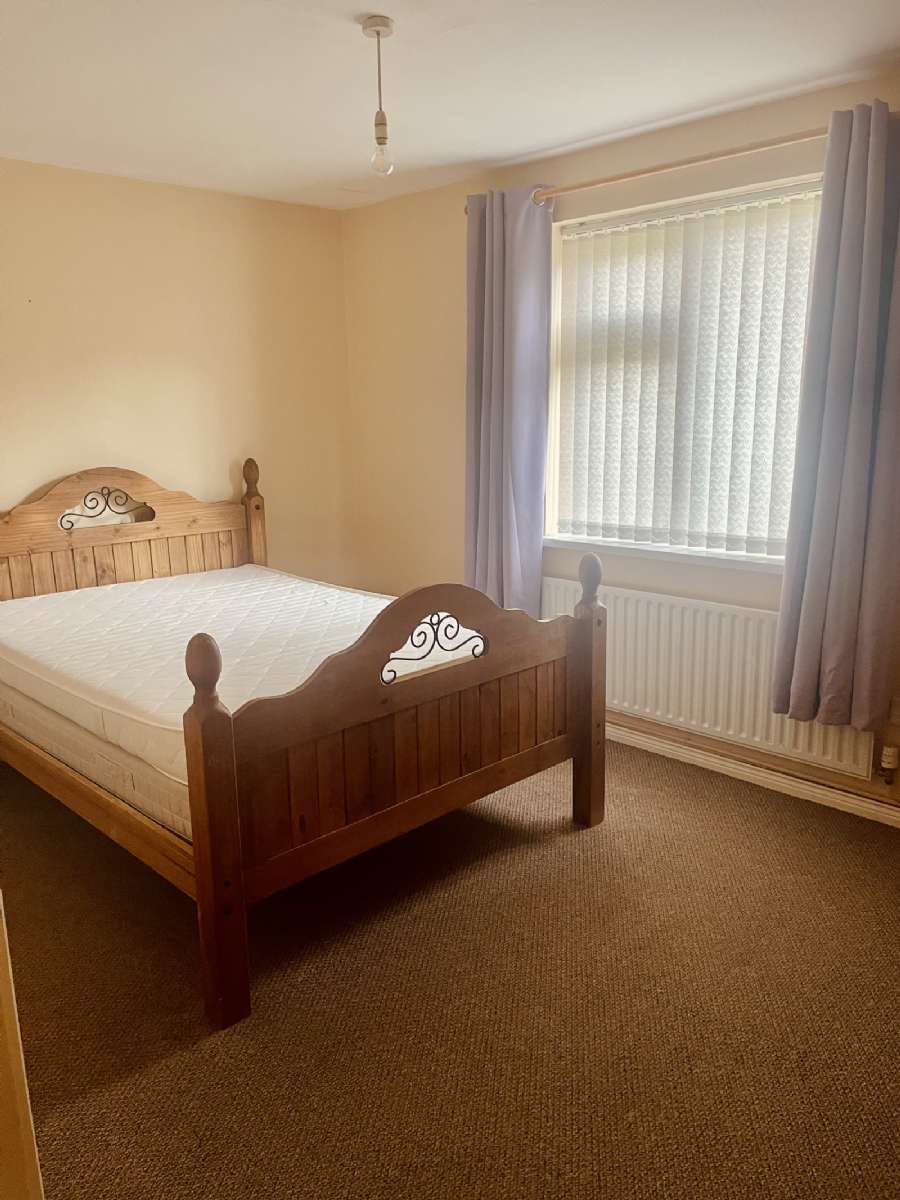 5 Drumhaw Park